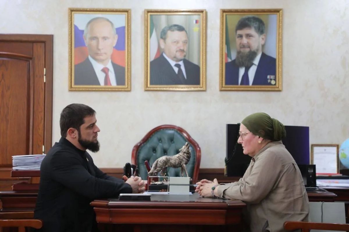 Ахмед Дудаев: Провёл рабочую встречу с председателем Чеченского регионального отделения Общероссийской общественно-государственной организации «Союз женщин России» Сацитой Уциевой Ахмед Дудаев: Провёл рабочую встречу с председателем Чеченского регионального отделения Общероссийской общественно-государственной организации «Союз женщин России» Сацитой Уциевой