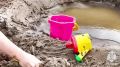Каждый ребенок у воды должен быть под присмотром взрослых