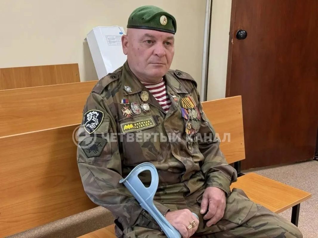 «Петухом поедешь в зону!»: в Свердловской области уголовник избил ветерана СВО его же костылем 37-летний Антон Черкасов по кличке Черкас, за плечами которого отбытый срок в ИК-47 за разбой и тяжкие телесные, снова может... «Петухом поедешь в зону!»: в Свердловской области уголовник избил ветерана СВО его же костылем 37-летний Антон Черкасов по кличке Черкас, за плечами которого отбытый срок в ИК-47 за разбой и тяжкие телесные, снова может...