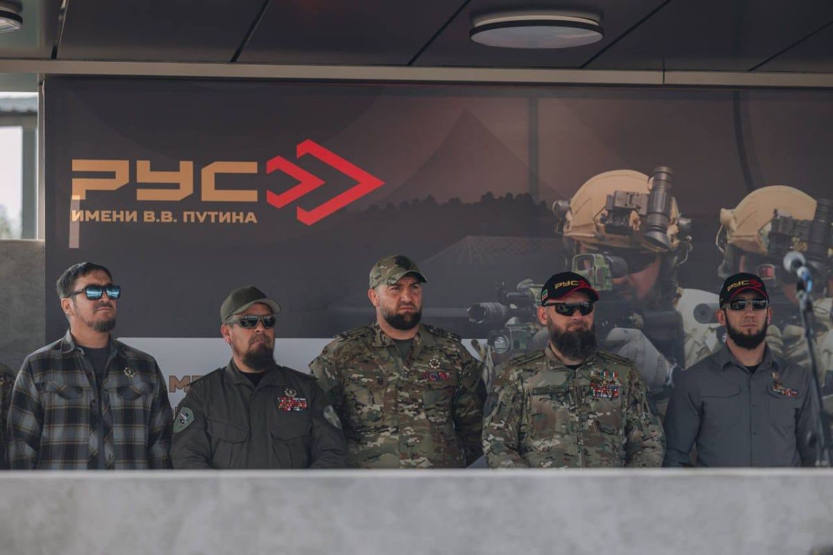 На базе Российского университета спецназа имени В.В. Путина стартовал XIII Международный открытый чемпионат по тактической стрельбе среди силовых подразделений, посвящённый памяти Первого Президента Чеченской Республики... На базе Российского университета спецназа имени В.В. Путина стартовал XIII Международный открытый чемпионат по тактической стрельбе среди силовых подразделений, посвящённый памяти Первого Президента Чеченской Республики...