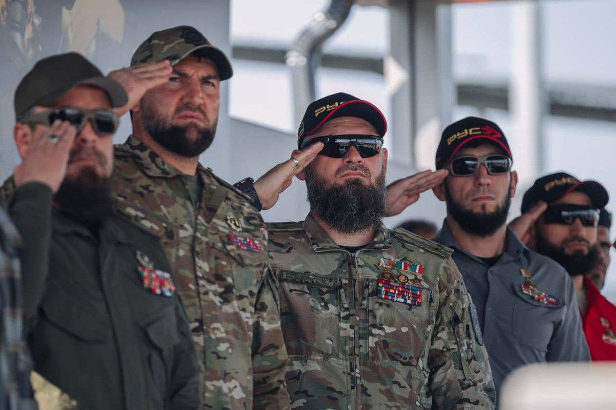 На базе Российского университета спецназа имени В.В. Путина стартовал XIII Международный открытый чемпионат по тактической стрельбе среди силовых подразделений, посвящённый памяти Первого Президента Чеченской Республики... На базе Российского университета спецназа имени В.В. Путина стартовал XIII Международный открытый чемпионат по тактической стрельбе среди силовых подразделений, посвящённый памяти Первого Президента Чеченской Республики...
