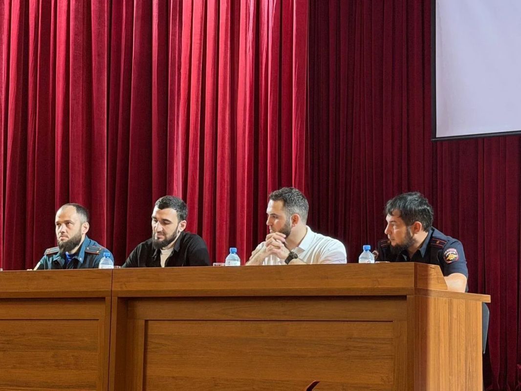 В Чеченской Республике проходят учения по обеспечению безопасности избирательных участков В Чеченской Республике проходят учения по обеспечению безопасности избирательных участков