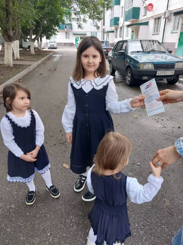 Символичное соседство двух тем одного дня Символичное соседство двух тем одного дня