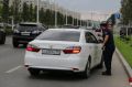 В Грозном сотрудники Управления ГИБДД МВД по Чеченской Республике провели акцию «Цветы автоледи», поздравив женщин с Днём чеченской женщины