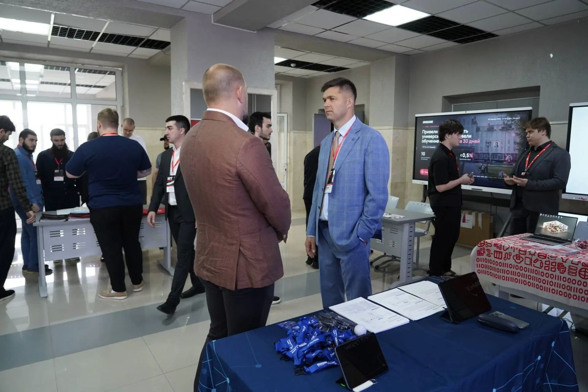 Сегодня в Грозном на площадке Чеченского государственного университета имени А.А. Кадырова состоялась ежегодная межрегиональная ИТ-конференция «ИТ Коннект 2026» Сегодня в Грозном на площадке Чеченского государственного университета имени А.А. Кадырова состоялась ежегодная межрегиональная ИТ-конференция «ИТ Коннект 2026»