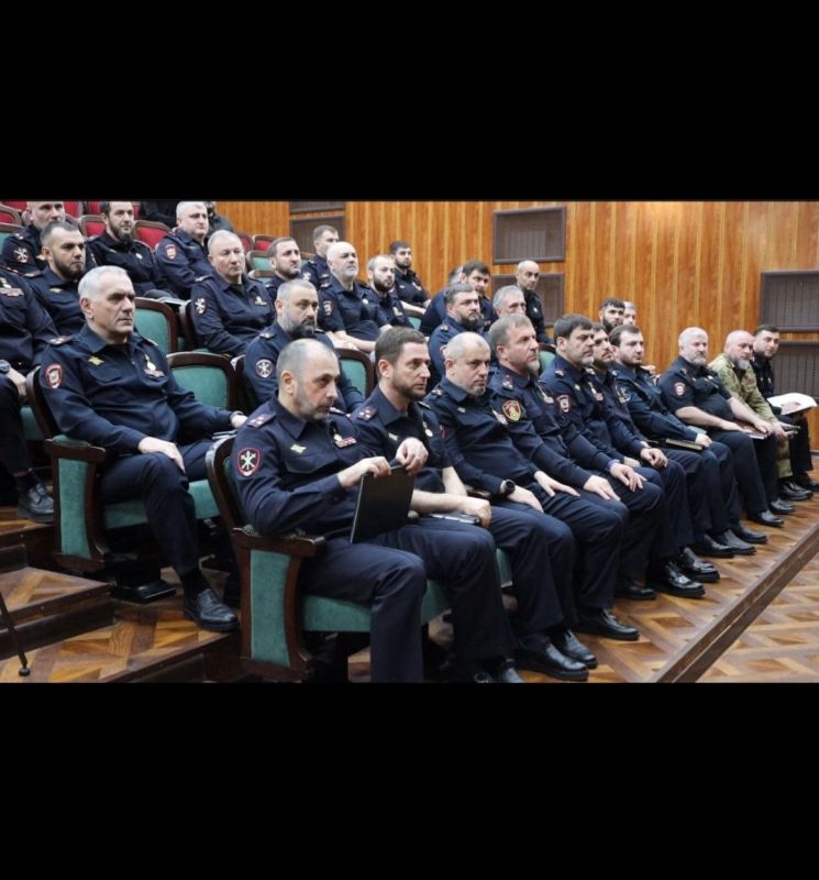 В Министерстве внутренних дел по Чеченской Республике состоялось расширенное межведомственное совещание по вопросам обеспечения правопорядка и общественной безопасности в период подготовки и проведения праздничных... В Министерстве внутренних дел по Чеченской Республике состоялось расширенное межведомственное совещание по вопросам обеспечения правопорядка и общественной безопасности в период подготовки и проведения праздничных...