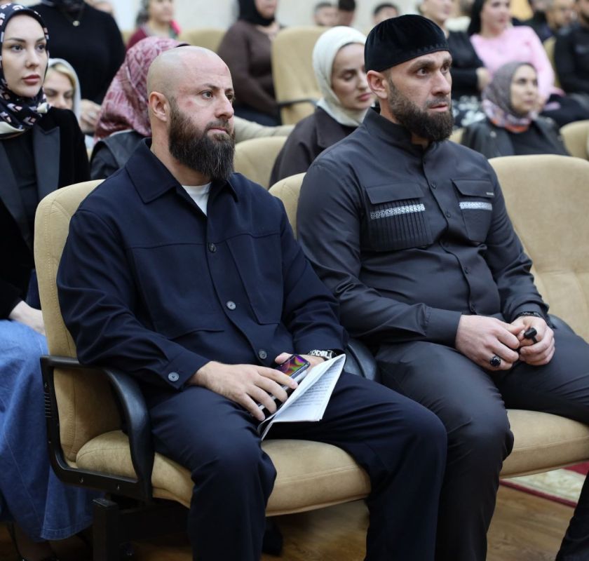 Ильман Вахидов назначен исполняющим обязанности министра Чеченской Республики по национальной политике, внешним связям, печати и информации Ильман Вахидов назначен исполняющим обязанности министра Чеченской Республики по национальной политике, внешним связям, печати и информации