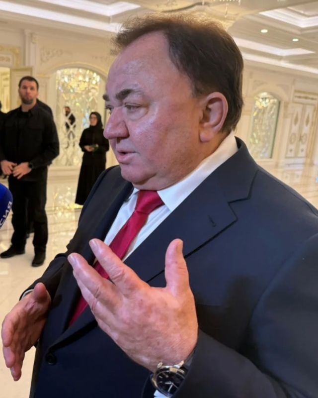 После инаугурации Главы Чеченской Республики Рамзана Кадырова Глава Ингушетии Махмуд-Али Калиматов, присутствовавший на мероприятии в качестве гостя, в интервью корреспонденту «Грозный-Информ» рассказал о развитии региона и...