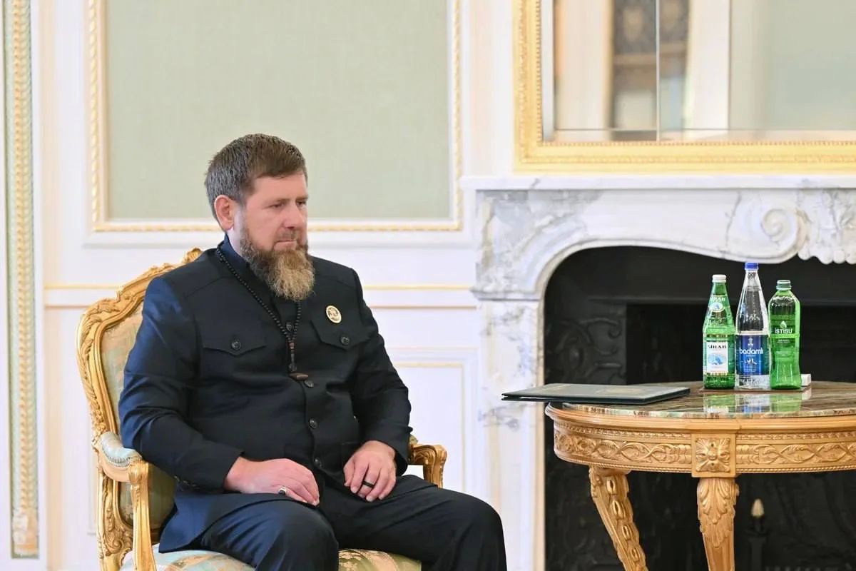 Глава Чеченской Республики Рамзан Кадыров в ходе встречи с Президентом Азербайджана Ильхамом Алиевым поздравил азербайджанский народ с решением Карабахского вопроса: «Уверен, что в регионе всегда будет мир и стабильность» Глава Чеченской Республики Рамзан Кадыров в ходе встречи с Президентом Азербайджана Ильхамом Алиевым поздравил азербайджанский народ с решением Карабахского вопроса: «Уверен, что в регионе всегда будет мир и стабильность»