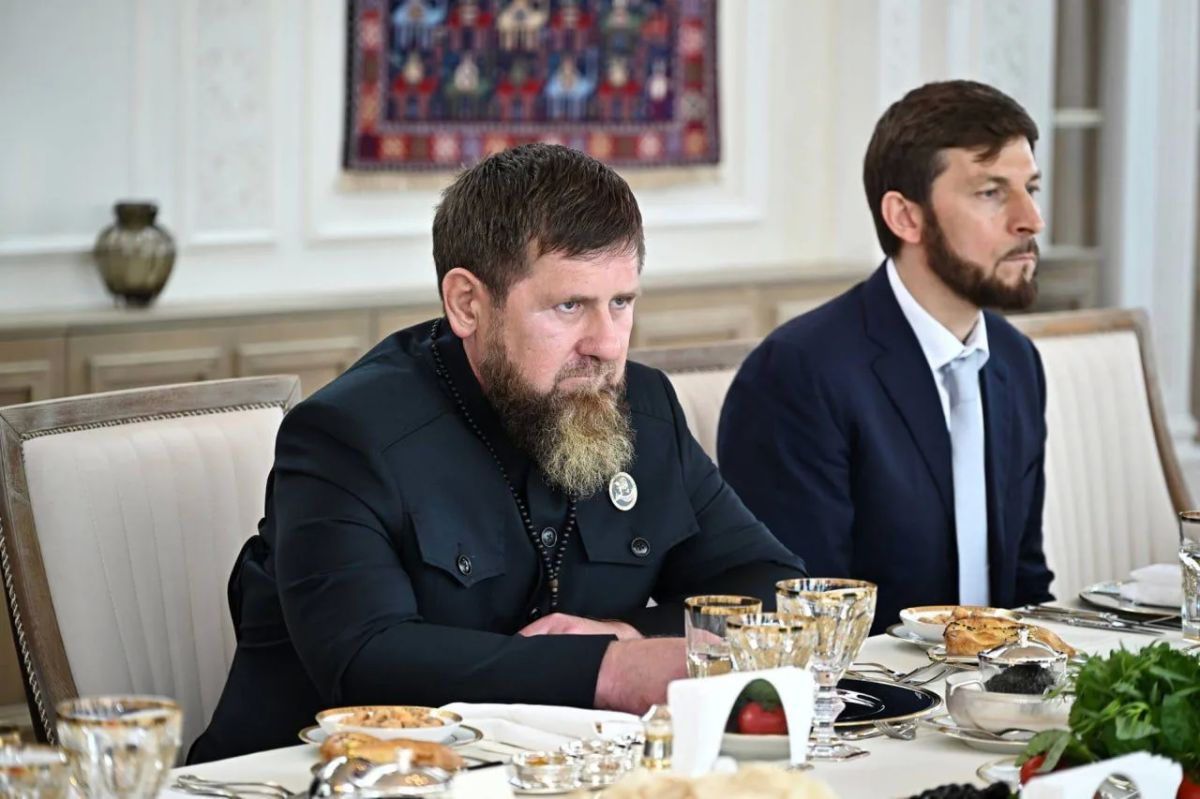 В ходе встречи в Баку Рамзан Кадыров и Ильхам Алиев в числе других вопросов обсудили и перспективы сотрудничества между Чеченской Республикой и Азербайджаном В ходе встречи в Баку Рамзан Кадыров и Ильхам Алиев в числе других вопросов обсудили и перспективы сотрудничества между Чеченской Республикой и Азербайджаном