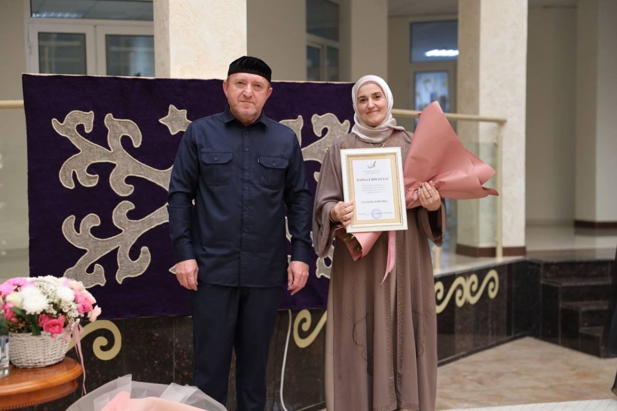 Вечер к 50-летию заслуженного журналиста Чеченской Республики Раисы Садаевой прошёл в Национальной библиотеке Чеченской Республики имени А. А. Айдамирова. На юбилей пришли представители власти, творческой интеллигенции... Вечер к 50-летию заслуженного журналиста Чеченской Республики Раисы Садаевой прошёл в Национальной библиотеке Чеченской Республики имени А. А. Айдамирова. На юбилей пришли представители власти, творческой интеллигенции...